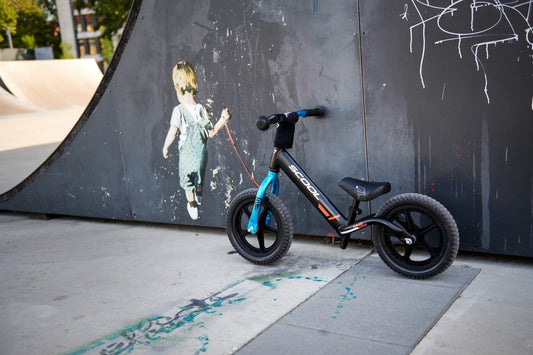 Vom Laufrad zum ersten Fahrrad – So gelingt der Umstieg spielend leicht